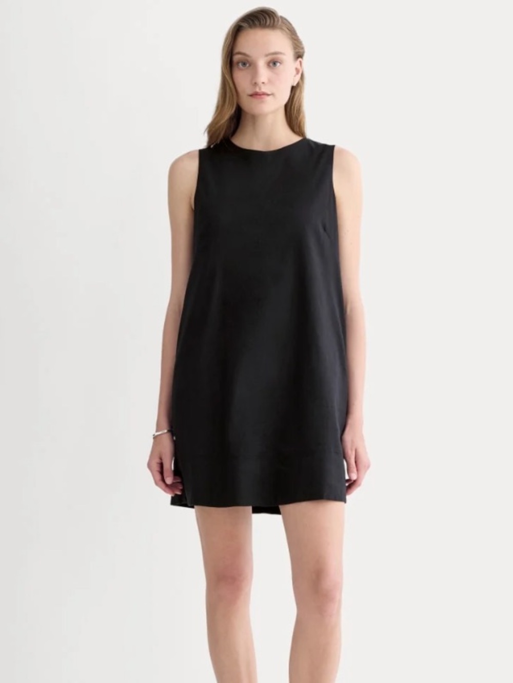 Everlane - Shift Dress in Stretch Linen